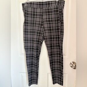 Pull on Slim fit pixie pant